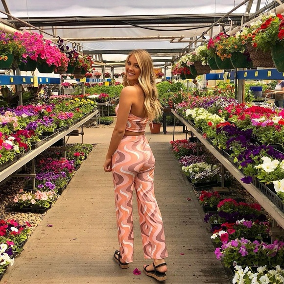 PRINCESS POLLY Pink White Swirl Pants Top Set Latiana 70’s Party Costume Size 4 - Picture 8 of 15